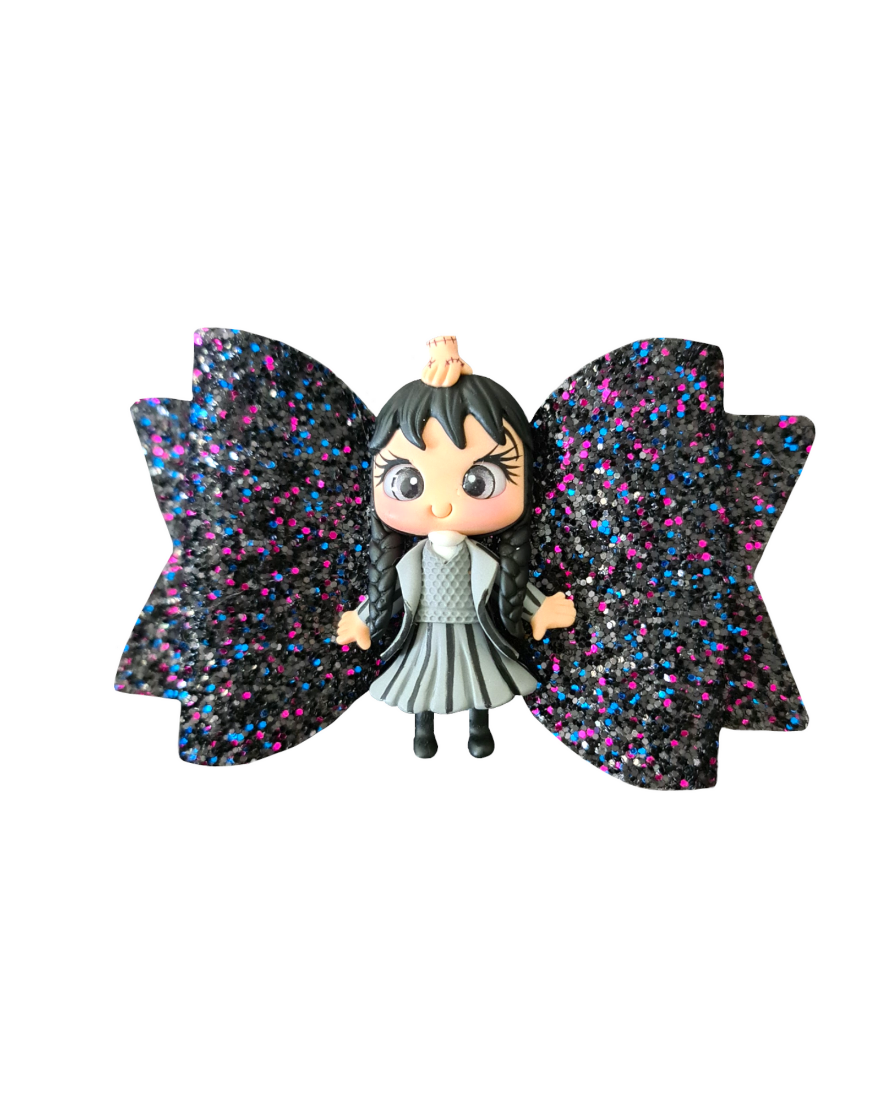 Dolly large hair bows