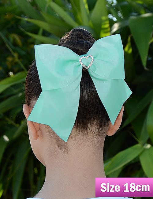 Tail Bow