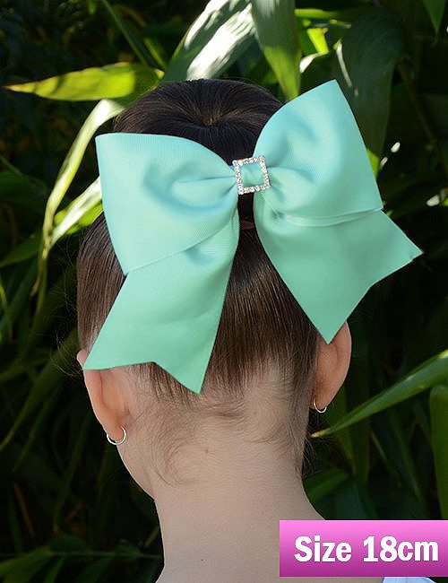 Tail Bow