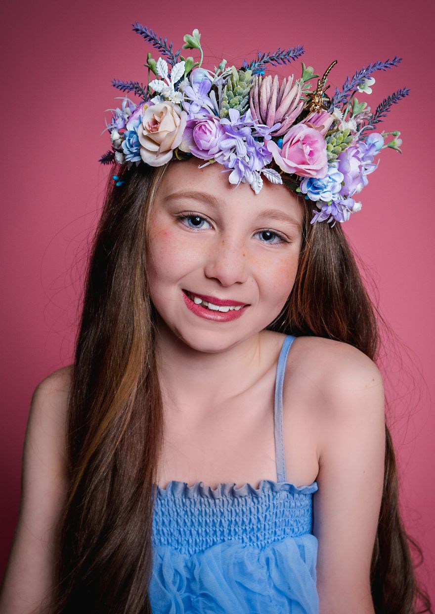 Flower hair crown (plastic flowers)