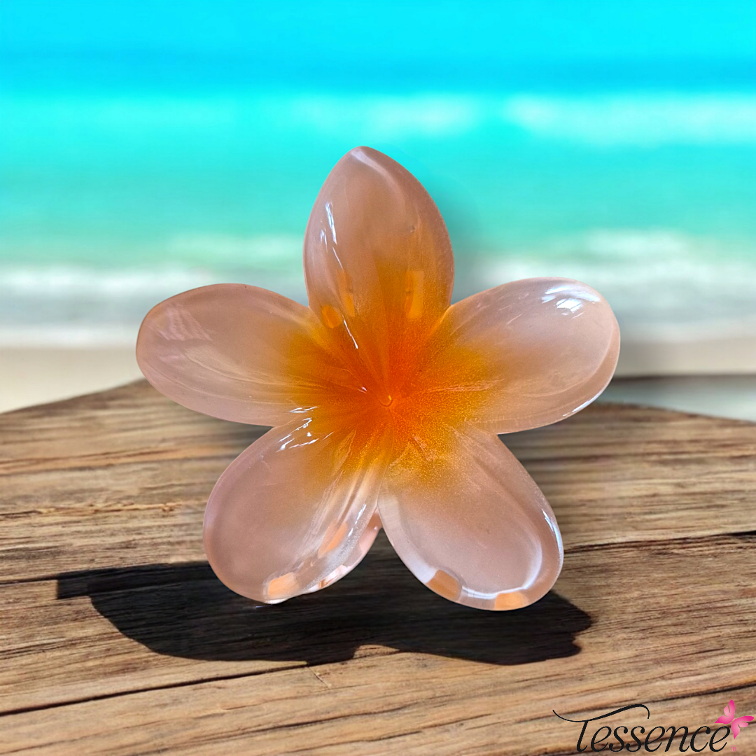 Frangipani claw clip